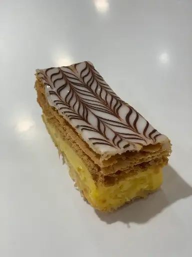 [156] GLACÉ MILLE FEUILLES